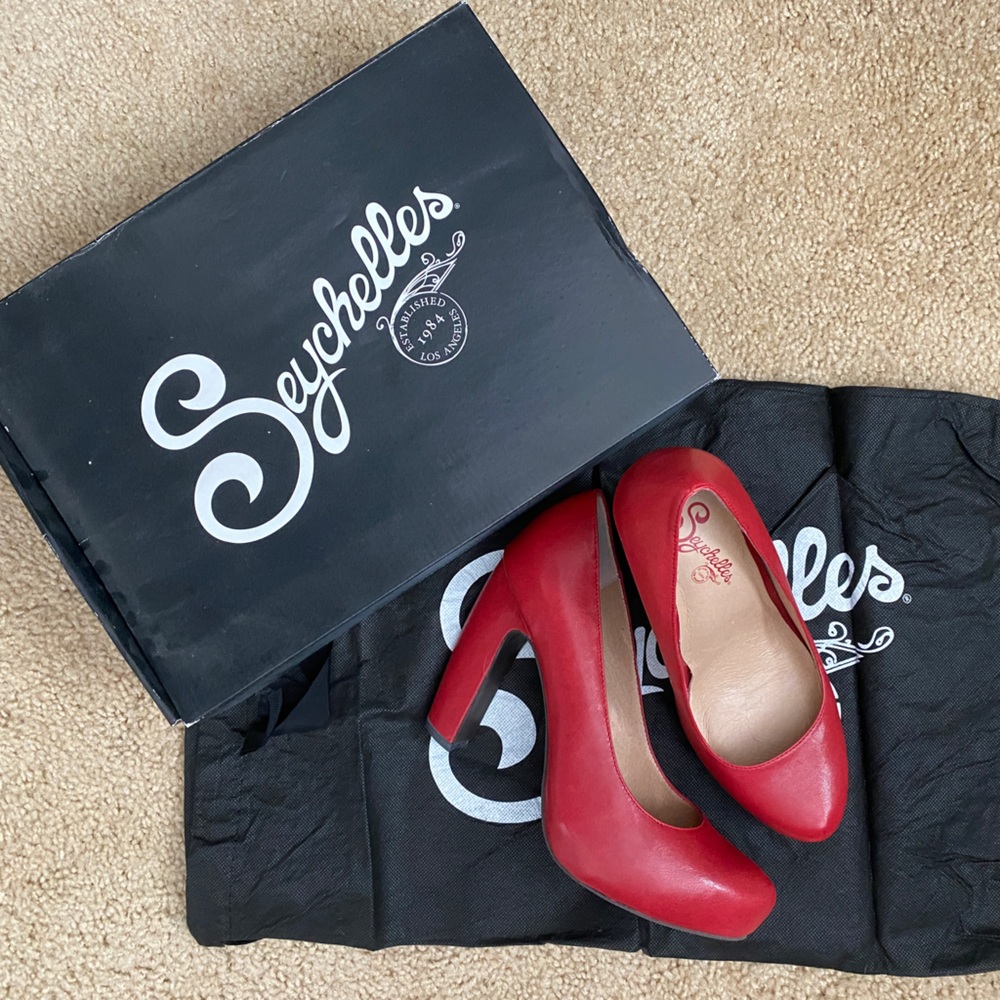 Seychelles I’ll Have Another Red Heel - Picture 2 of 6